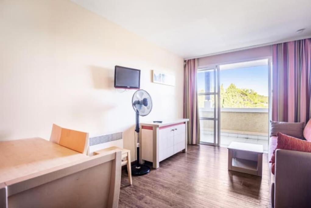 Superbe Appartement Village Cap Esterel 4P Climatise Saint-Raphaël Eksteriør bilde