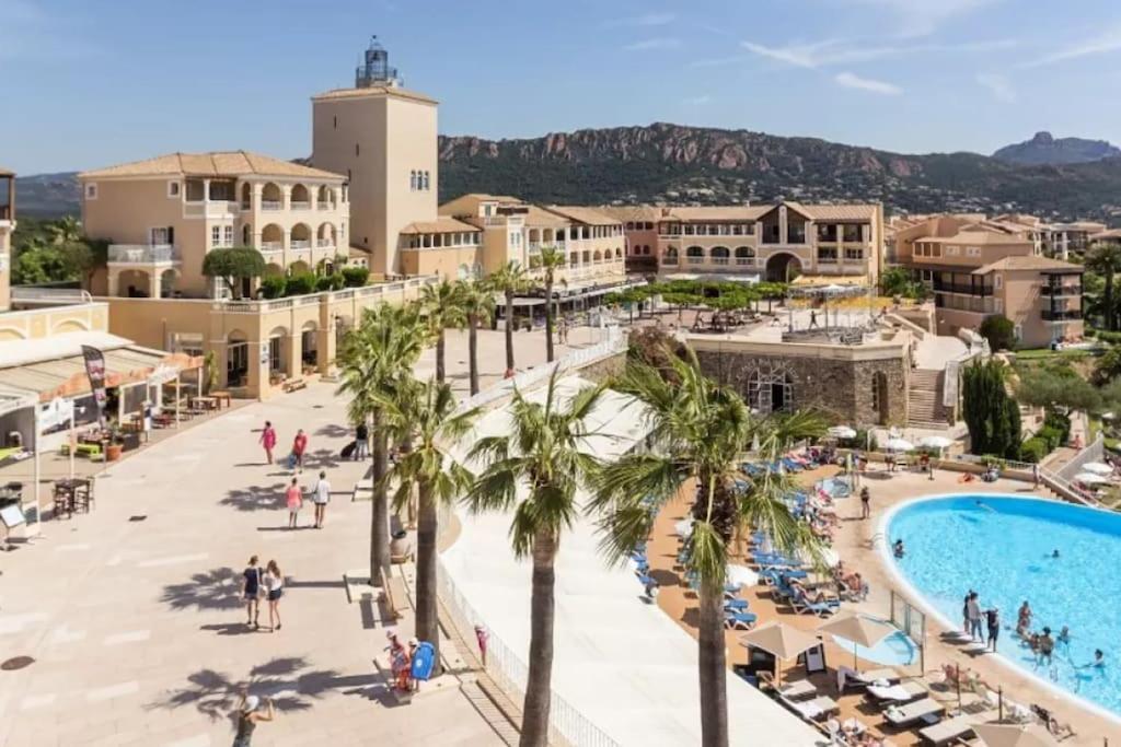 Superbe Appartement Village Cap Esterel 4P Climatise Saint-Raphaël Eksteriør bilde